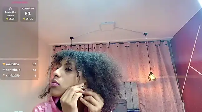 Snapshot of Zia_Green chatting on March 2025 05:03:01 AM Zia Green online show from March 2025 05:03:01 AM