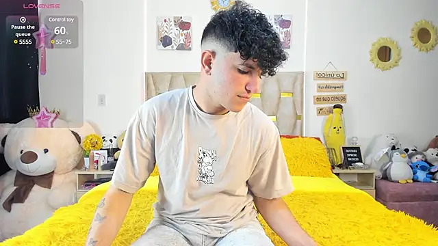 Snapshot of patrick_sanzz chatting on February 2025 08:45:02 PM patrick sanzz online show from February 2025 08:45:02 PM