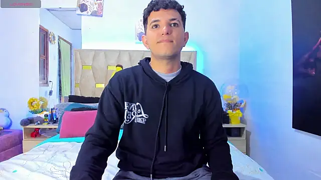 Snapshot of patrick_sanzz chatting on April 2026 03:02:01 AM patrick sanzz online show from April 2026 03:02:01 AM