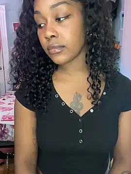 ebonycatlisaaaalime online show from April 2026 04:43:02 PM