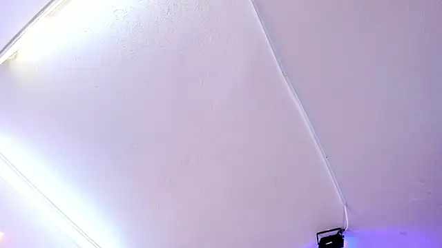 Snapshot of Amy_Kiitty_ chatting on November 2025 12:27:01 PM Amy Kiitty online show from November 2025 12:27:01 PM