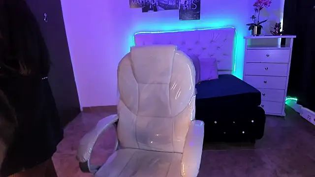 Snapshot of Amy_Kiitty_ chatting on November 2025 12:49:02 PM Amy Kiitty online show from November 2025 12:49:02 PM