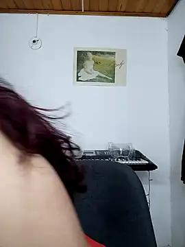 Emi chik online show from January 2025 10:52:02 AM