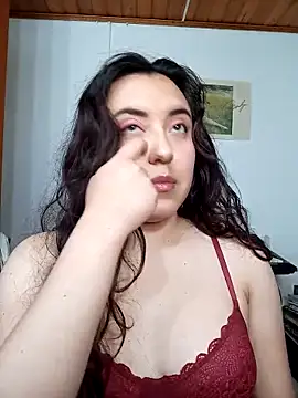 Emi chik online show from September 2025 09:28:02 PM