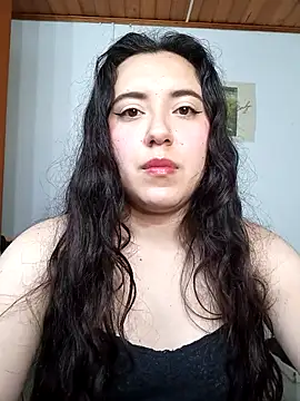 Emi chik online show from December 2025 10:35:02 AM