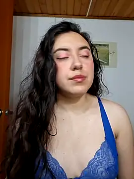 Snapshot of Emi_chik chatting on March 2026 11:37:01 AM Emi chik online show from March 2026 11:37:01 AM