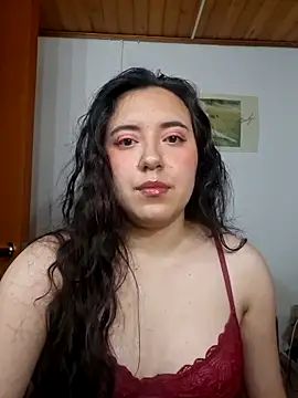 Snapshot of Emi_chik chatting on April 2026 10:24:02 AM Emi chik online show from April 2026 10:24:02 AM