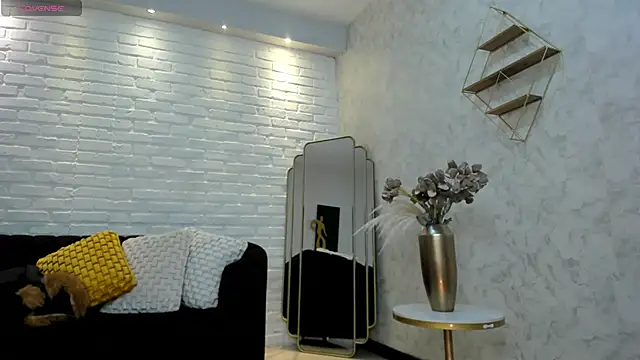 Snapshot of KatieNolan_1 chatting on February 2025 06:38:01 PM KatieNolan 1 online show from February 2025 06:38:01 PM