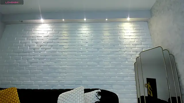 Snapshot of KatieNolan_1 chatting on February 2025 07:27:01 PM KatieNolan 1 online show from February 2025 07:27:01 PM