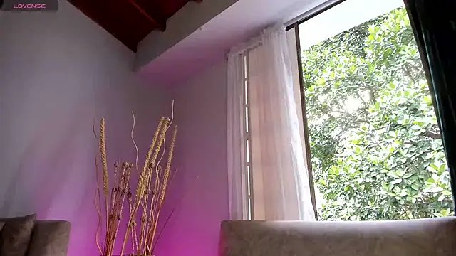 Snapshot of KatieNolan_1 chatting on February 2025 07:16:02 PM KatieNolan 1 online show from February 2025 07:16:02 PM