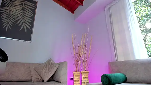 Snapshot of KatieNolan_1 chatting on February 2025 09:05:02 PM KatieNolan 1 online show from February 2025 09:05:02 PM