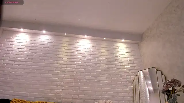 Snapshot of KatieNolan_1 chatting on November 2025 07:39:02 PM KatieNolan 1 online show from November 2025 07:39:02 PM