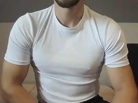 Snapshot of LoveEveryWet chatting on November 2025 08:58:01 AM LoveEveryWet online show from November 2025 08:58:01 AM