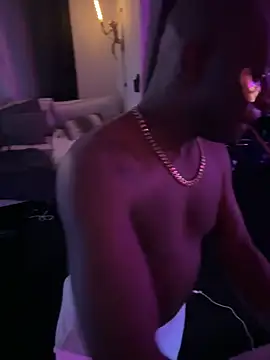 Snapshot of Pressure69mee chatting on January 2025 01:21:02 AM Pressure69mee online show from January 2025 01:21:02 AM