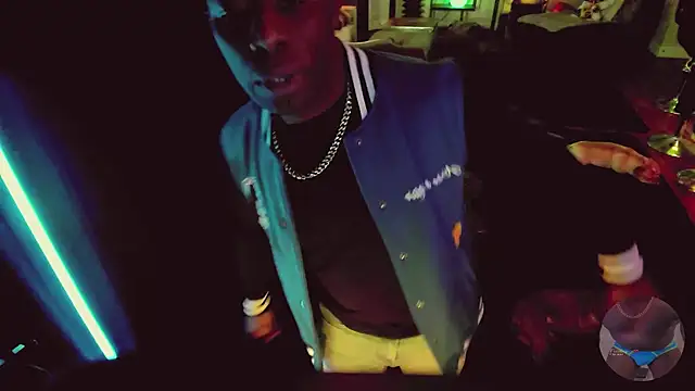 Snapshot of Pressure69mee chatting on February 2025 09:05:02 PM Pressure69mee online show from February 2025 09:05:02 PM