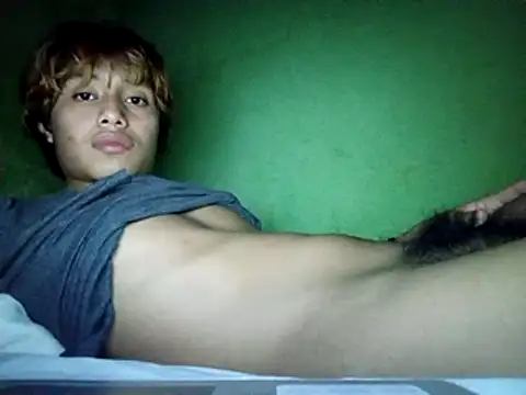 Snapshot of ruygw chatting on December 2024 08:33:02 AM ruygw online show from December 2024 08:33:02 AM