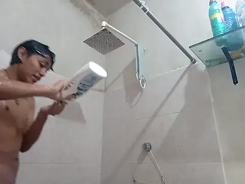 Snapshot of ruygw chatting on February 2025 10:52:02 PM ruygw online show from February 2025 10:52:02 PM