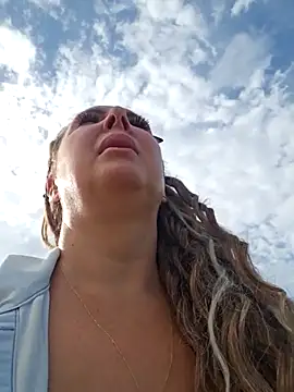 Snapshot of MariaRichi_ chatting on September 2025 07:19:02 AM MariaRichi  online show from September 2025 07:19:02 AM