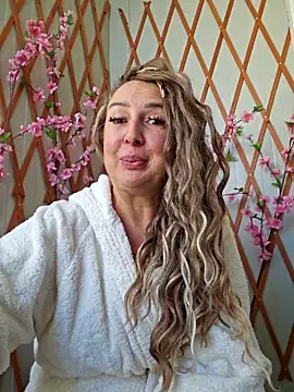 Snapshot of MariaRichi_ chatting on September 2025 06:46:01 AM MariaRichi  online show from September 2025 06:46:01 AM