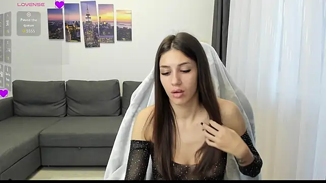 Kimi Ivy online show from November 2025 05:18:02 AM