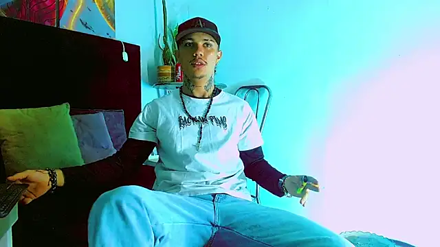 HannibalLester online show from December 2025 04:29:01 AM