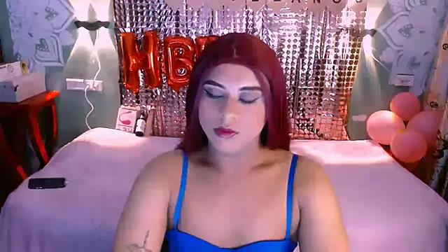 Snapshot of Emili_Roux chatting on February 2025 12:16:01 PM Emili Roux online show from February 2025 12:16:01 PM