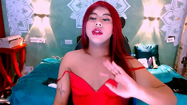 Snapshot of Emili_Roux chatting on March 2025 07:04:02 PM Emili Roux online show from March 2025 07:04:02 PM