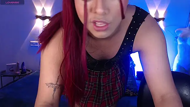 Snapshot of Emili_Roux chatting on November 2025 12:26:01 PM Emili Roux online show from November 2025 12:26:01 PM