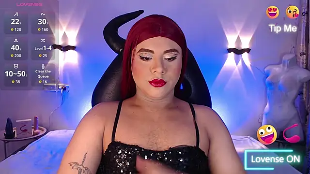 Snapshot of Emili_Roux chatting on November 2025 01:03:01 PM Emili Roux online show from November 2025 01:03:01 PM