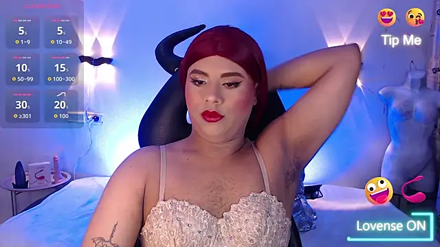 Snapshot of Emili_Roux chatting on December 2025 12:32:02 PM Emili Roux online show from December 2025 12:32:02 PM