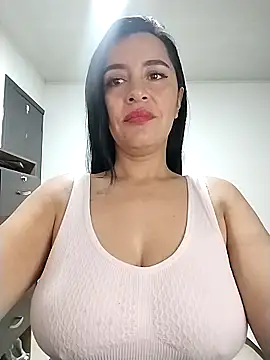 Snapshot of hailey85 chatting on March 2026 01:18:01 AM hailey85 online show from March 2026 01:18:01 AM