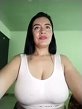 Snapshot of hailey85 chatting on April 2026 09:45:01 PM hailey85 online show from April 2026 09:45:01 PM