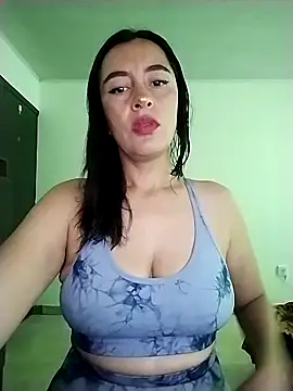 Snapshot of hailey85 chatting on April 2026 07:29:01 PM hailey85 online show from April 2026 07:29:01 PM