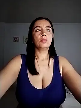 Snapshot of hailey85 chatting on April 2026 12:34:01 AM hailey85 online show from April 2026 12:34:01 AM