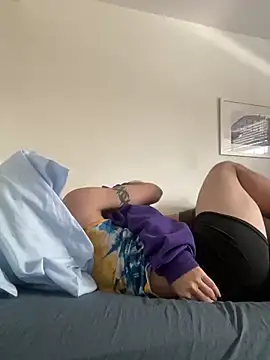 Snapshot of mackshaft4711 chatting on December 2024 04:57:01 PM mackshaft4711 online show from December 2024 04:57:01 PM