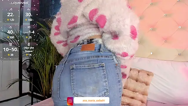 Snapshot of sadashi_moon_ chatting on January 2025 01:27:01 AM sadashi moon online show from January 2025 01:27:01 AM