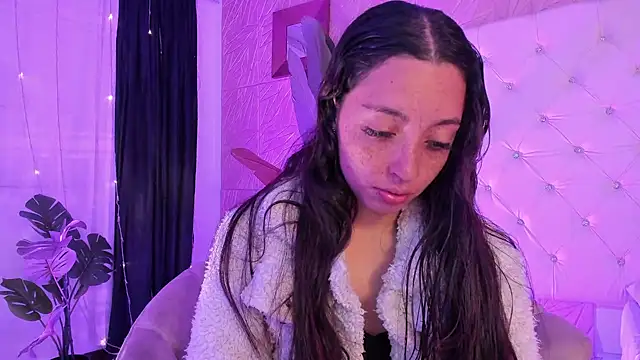 Snapshot of sadashi_moon_ chatting on February 2025 11:54:01 PM sadashi moon online show from February 2025 11:54:01 PM