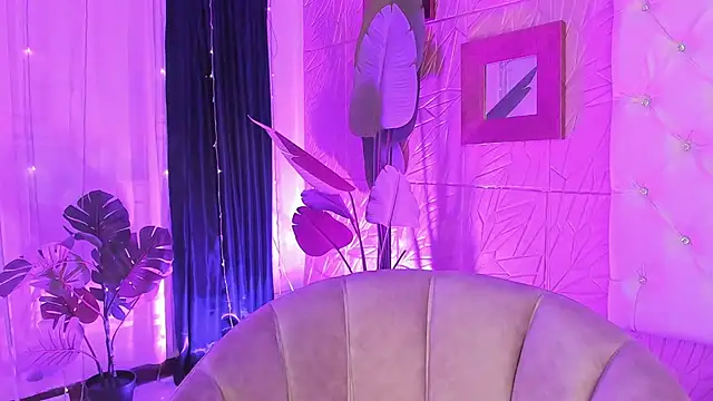 Snapshot of sadashi_moon_ chatting on March 2025 12:38:01 AM sadashi moon online show from March 2025 12:38:01 AM