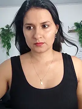 elena jonees online show from September 2025 07:08:02 PM