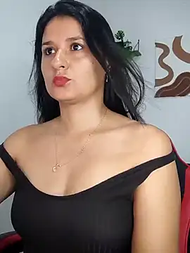 elena jonees online show from October 2025 03:23:02 PM