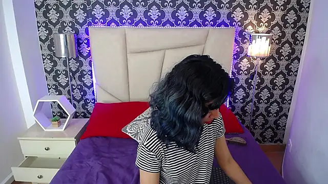 Akane Uwu online show from February 2025 07:26:01 PM