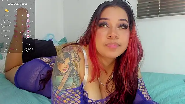 Snapshot of C_rose97 chatting on January 2025 09:55:02 PM C rose97 online show from January 2025 09:55:02 PM