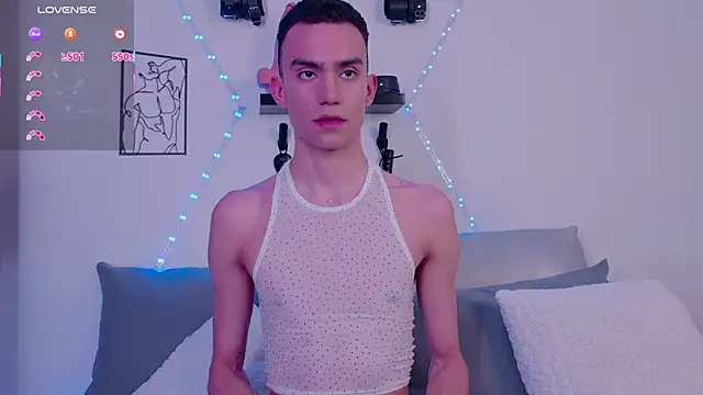 Snapshot of Alan_Real chatting on April 2026 10:19:02 PM Alan Real online show from April 2026 10:19:02 PM