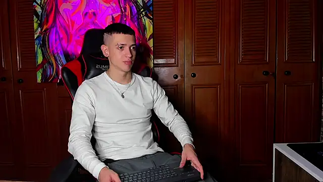 Dimitri higth420 online show from March 2025 10:43:01 PM