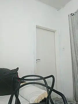 Snapshot of annybarros21 chatting on October 2025 04:23:02 AM annybarros21 online show from October 2025 04:23:02 AM