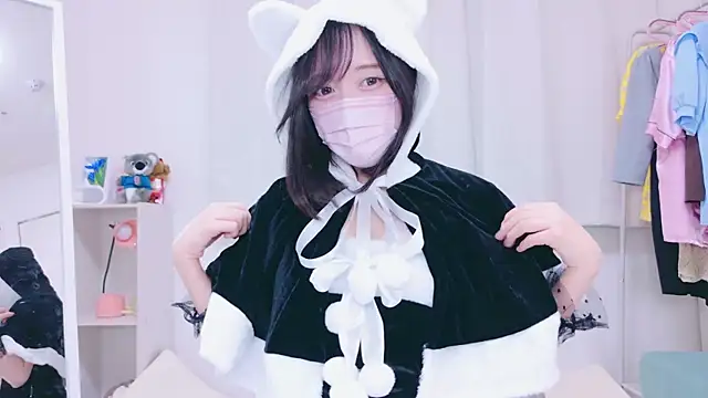 Yurie  online show from December 2024 10:07:01 AM