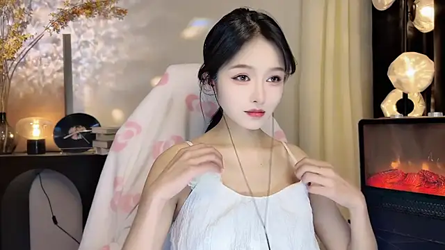 xiaodaibabyy online show from February 2025 01:17:02 PM