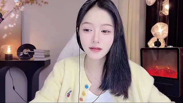 xiaodaibabyy online show from March 2025 01:14:02 PM