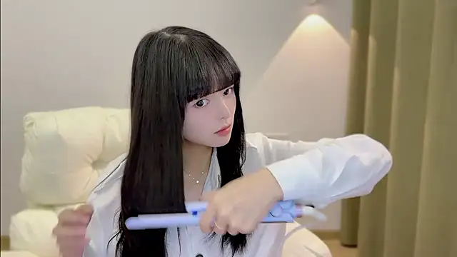 xiaodaibabyy online show from October 2025 06:25:02 AM