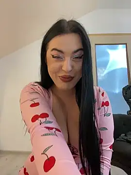 Snapshot of KeiraDark chatting on December 2025 05:15:02 AM KeiraDark online show from December 2025 05:15:02 AM